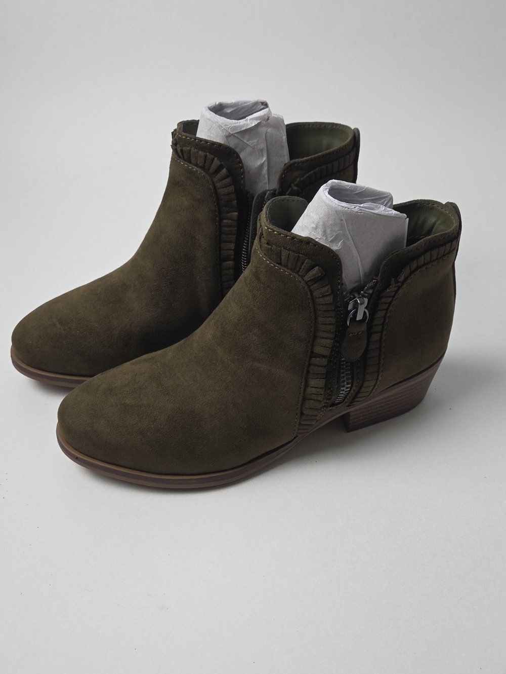 Mia Women's Ruffle Olive Suede Booties Size 6W NWOT